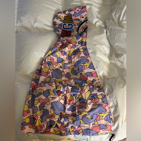 A BATHING APE®
Pastel camouflage-print hooded jacket - Picture 2 of 9